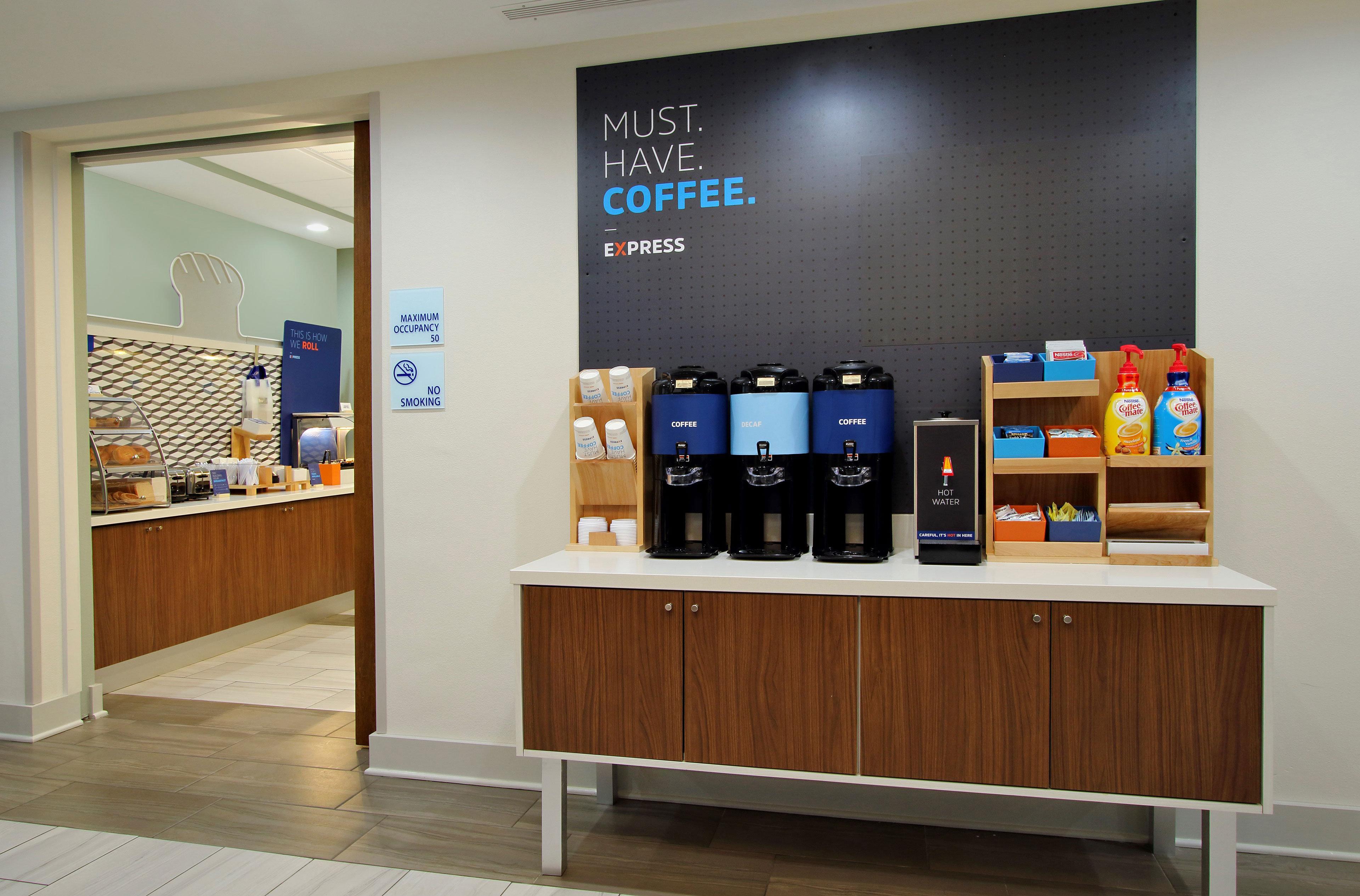 Holiday Inn Express & Suites Cleveland By Ihg Buitenkant foto